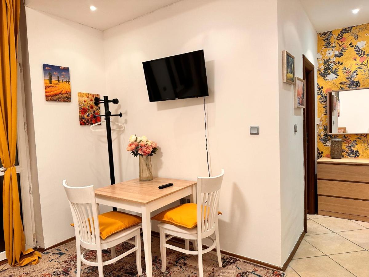 Apartment Private Center Opera And Nevski Cathedral *